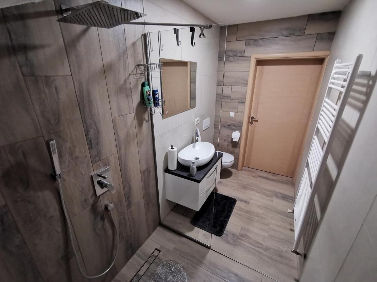 Apartman Bozur **** Satnica Dakovacka Екстериор снимка