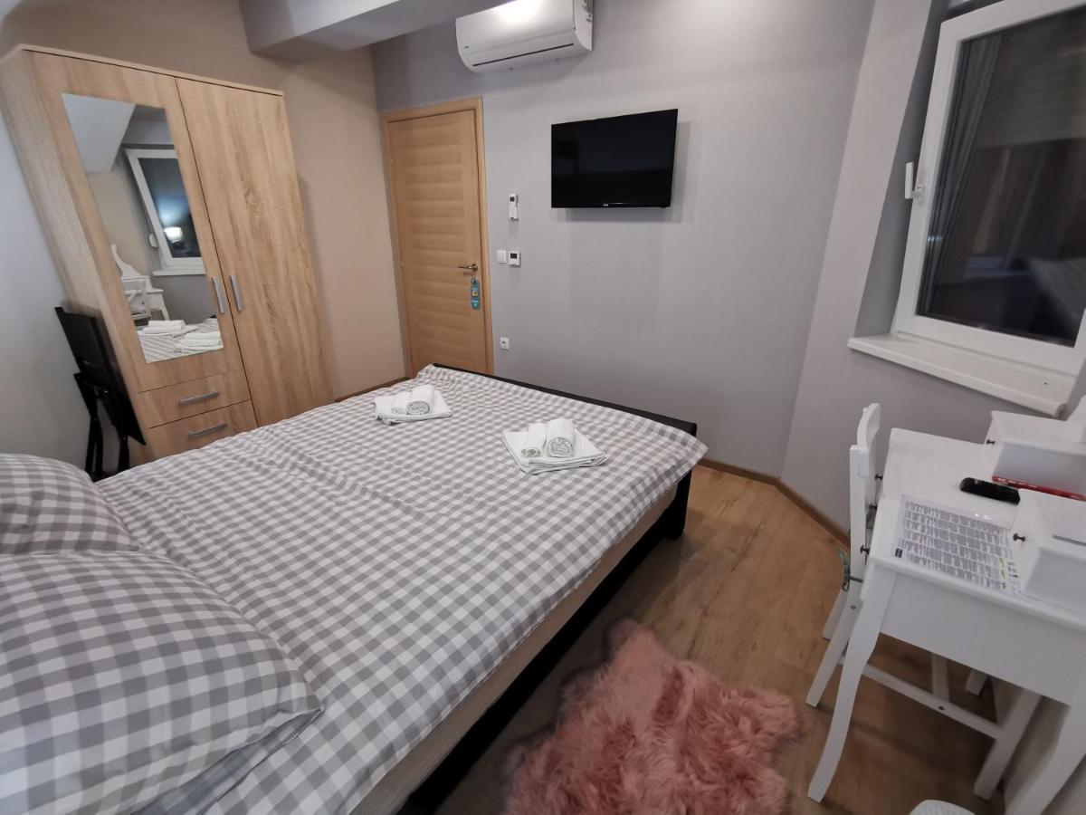 Apartman Bozur **** Satnica Dakovacka Екстериор снимка